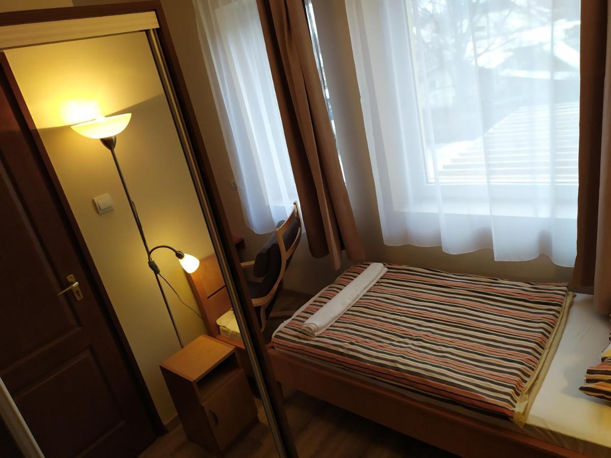 Bed and Breakfast Szilvia Panzio Дьомаэндрёд Экстерьер фото
