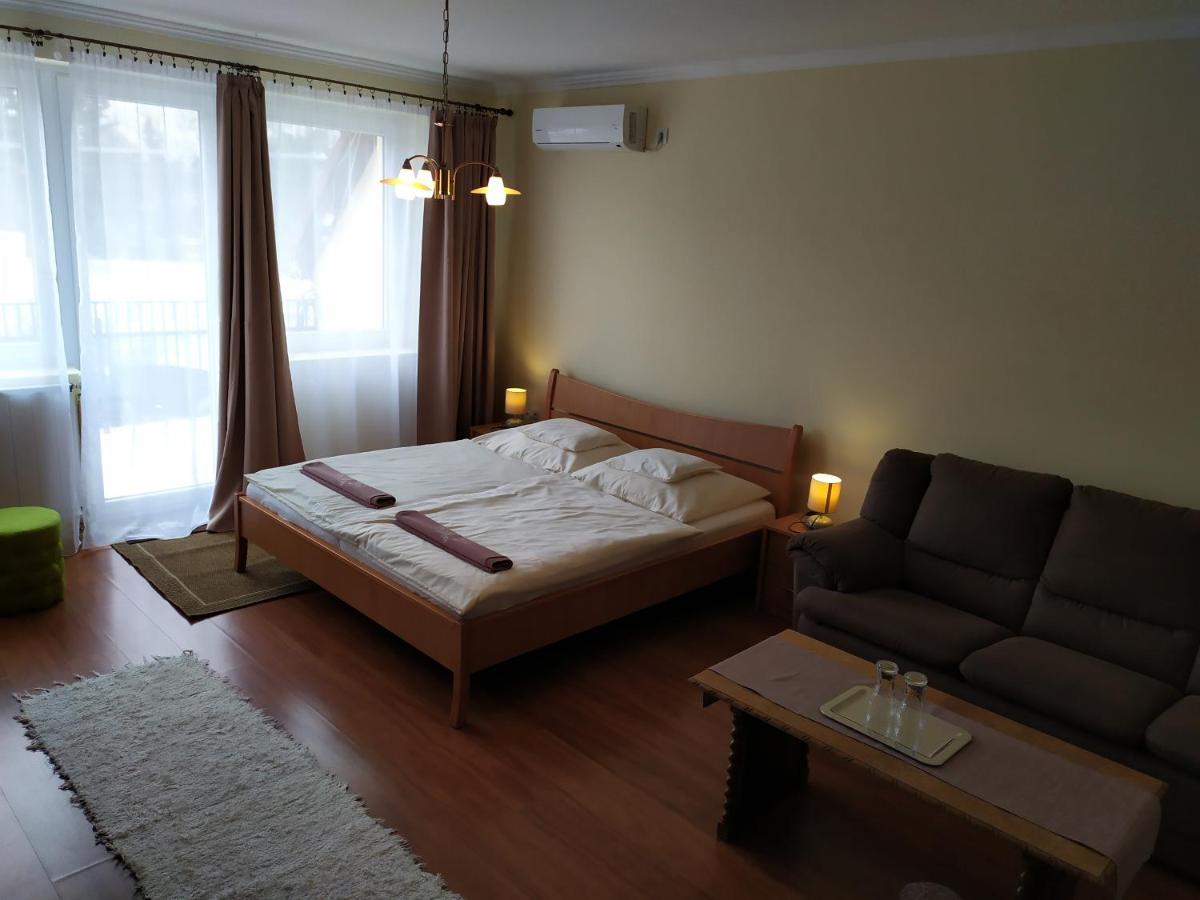 Bed and Breakfast Szilvia Panzio Дьомаэндрёд Экстерьер фото