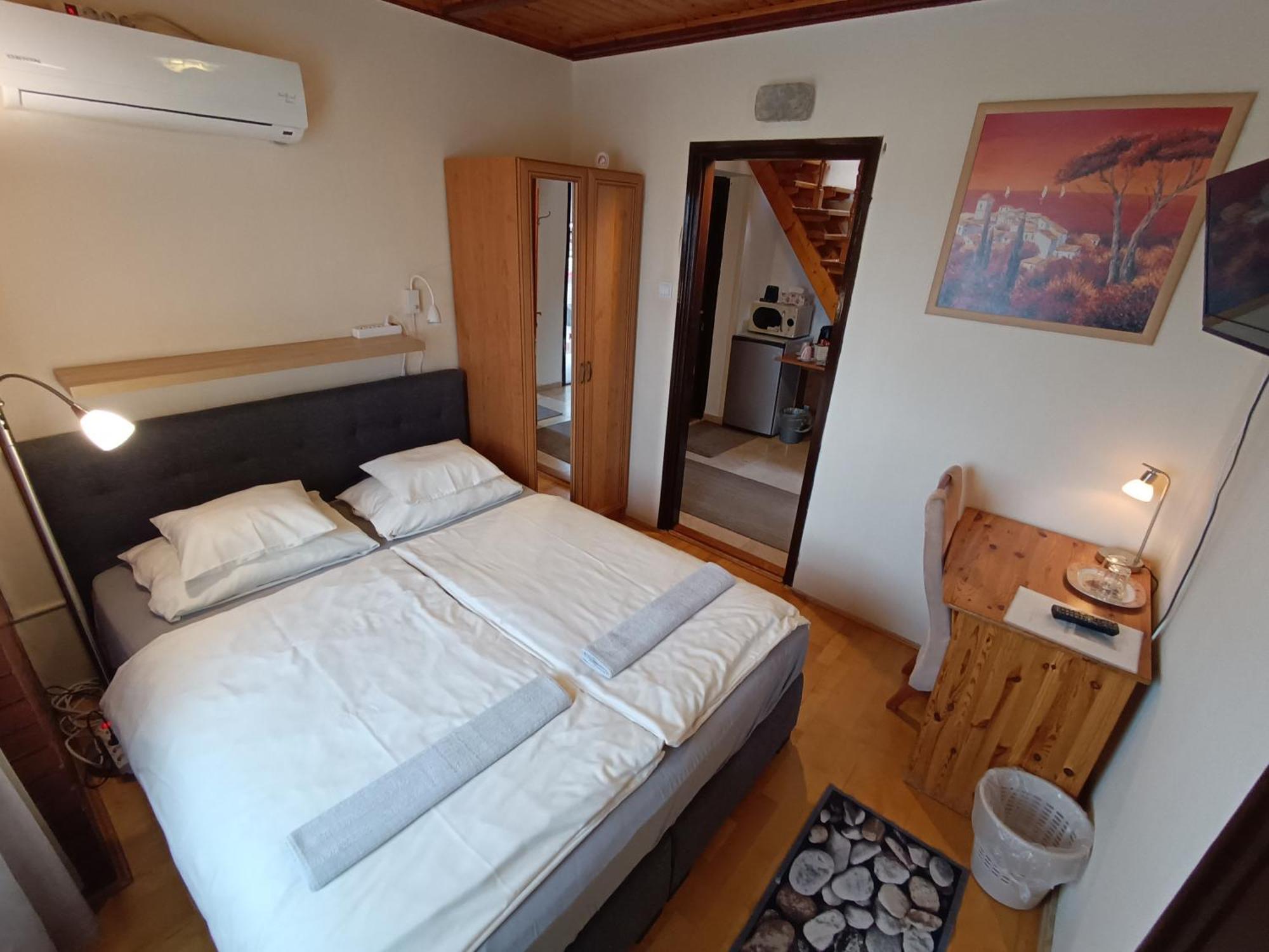 Bed and Breakfast Szilvia Panzio Дьомаэндрёд Экстерьер фото