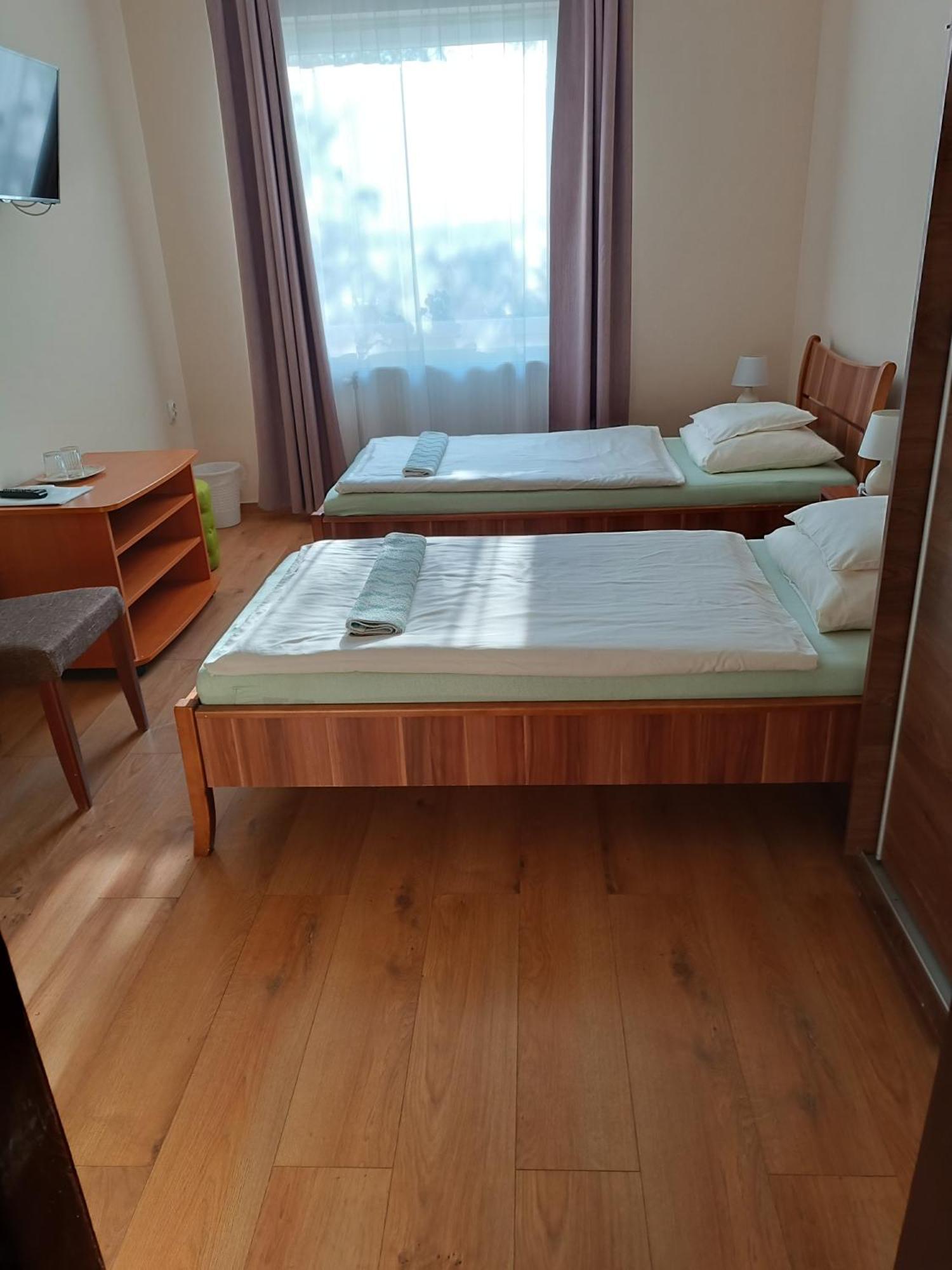 Bed and Breakfast Szilvia Panzio Дьомаэндрёд Экстерьер фото